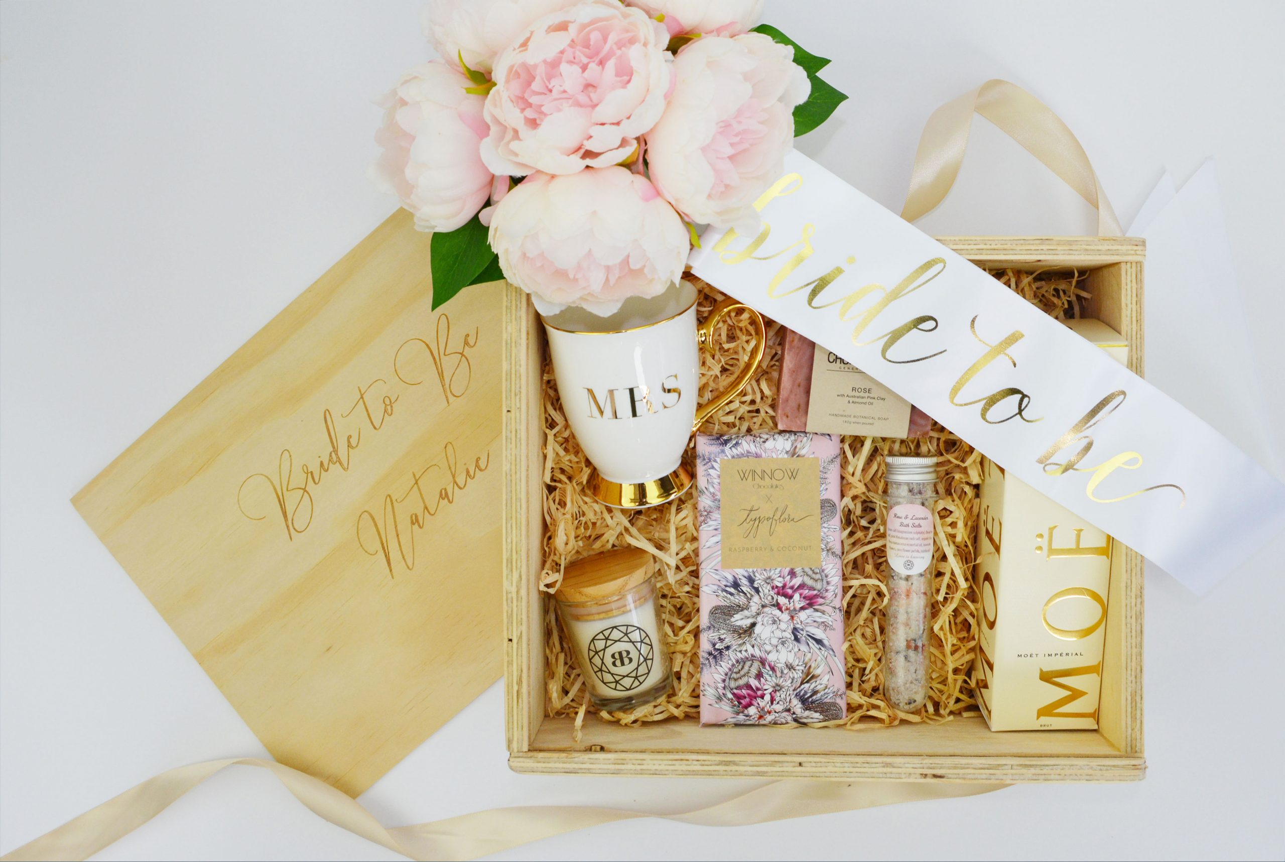 Bride To Be Hamper The Bridal Box Co Bridal Party Gift Boxes