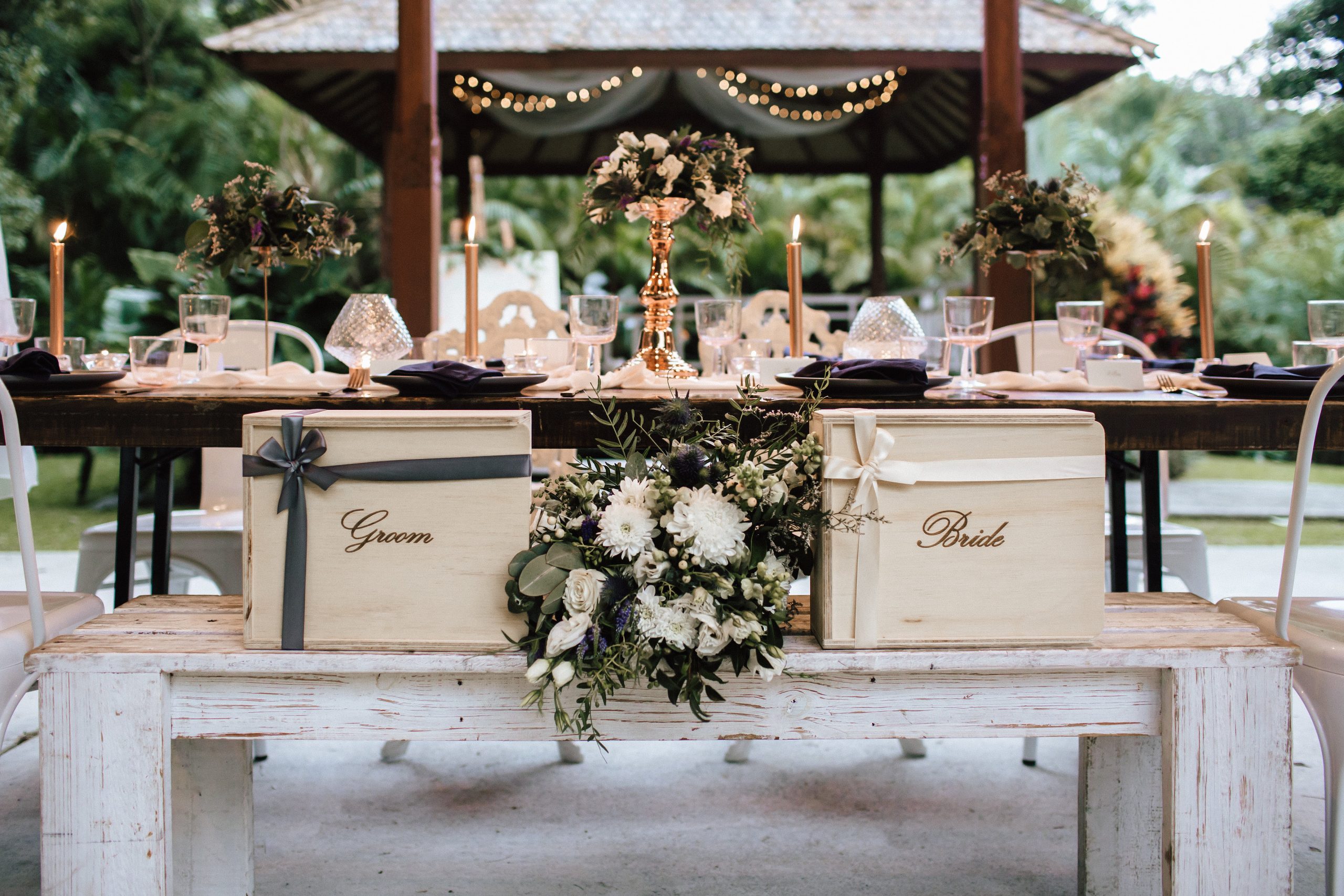 gift box wedding styling