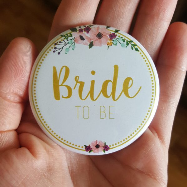 bride to be hens party badge