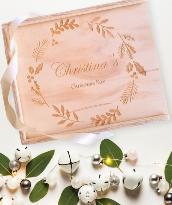 keepsake custom engraved personalised wooden gift box for christmas wreath design reading "christinas christmas box"